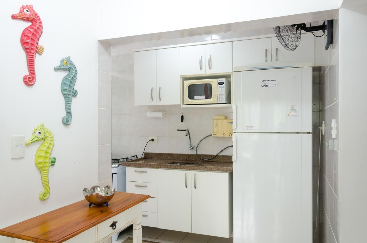 Apto com Ar condicionado a 200 m da praia - atrás do Shopping Enseada Apartamento Guarujá Exterior foto